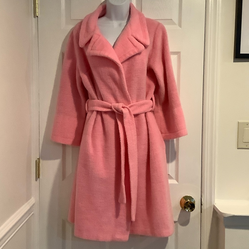 VINTAGE SEARS BEST 1960’s “At HomeWear” Retro Pink Fuzzy House Coat 3/4 Robe M